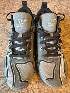 Mens Nike Air Jordan Tatum 3
Particle Grey Tint